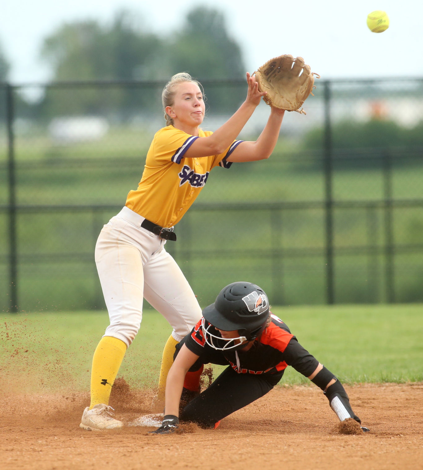 070319-qct-spt-dewitt-softball-007